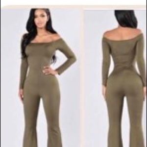 Fashion nova jump suit